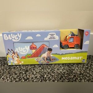 Bluey Car and Play Mat NIB
